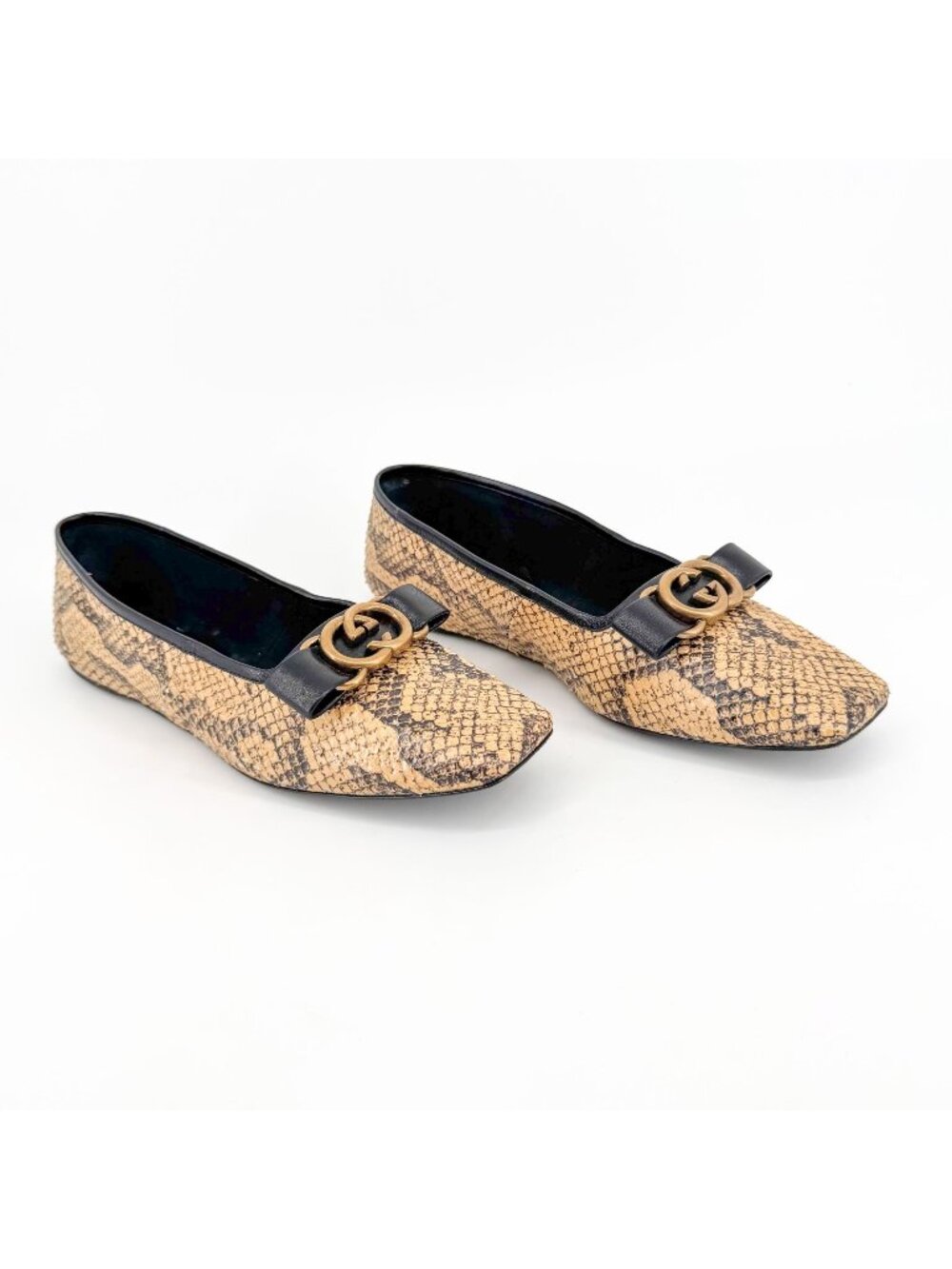 Gucci Evi Interlocking GG Ballet Flats Size 37.5 US 7.5 Beige Python Snake Logo